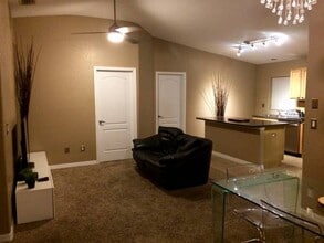 Building Photo - 1165 Bryn Mawr Dr