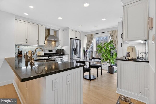 Building Photo - 11433 Heritage Oak Ct