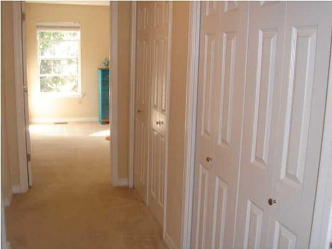 Building Photo - 965 Scenic Oak Ln