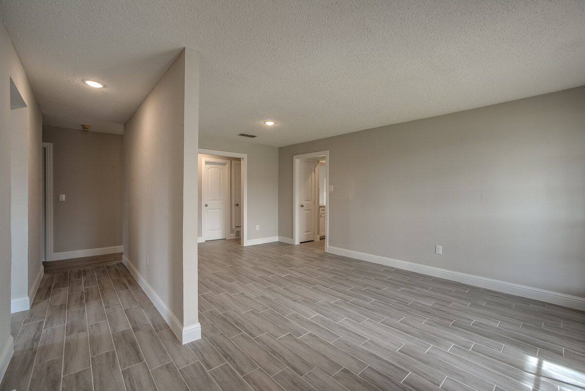 Flex Space - 2311 Blackhaw Ct