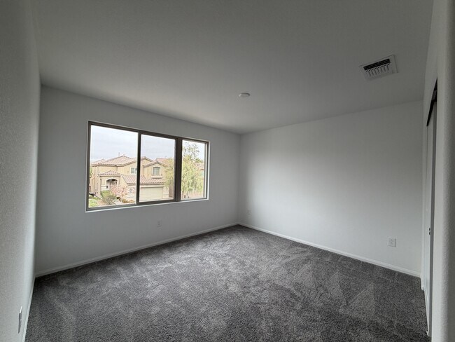 Building Photo - 7430 Pioneer Way