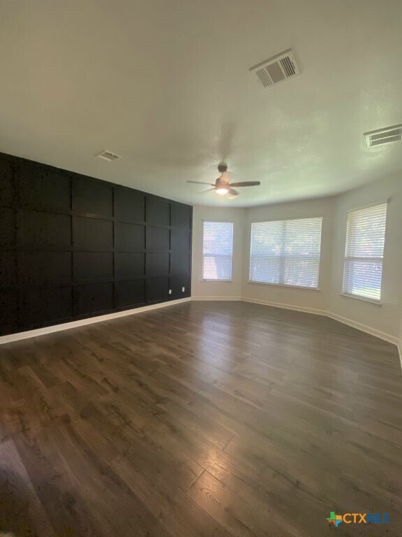 Building Photo - 7105 Golden Oak Ln