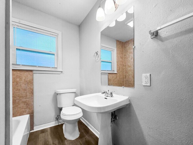 Building Photo - Coming Soon! 3 BR/1.5BA | Newly Renovated Single Family Home | 1-Car Covered Parking | Gated back...