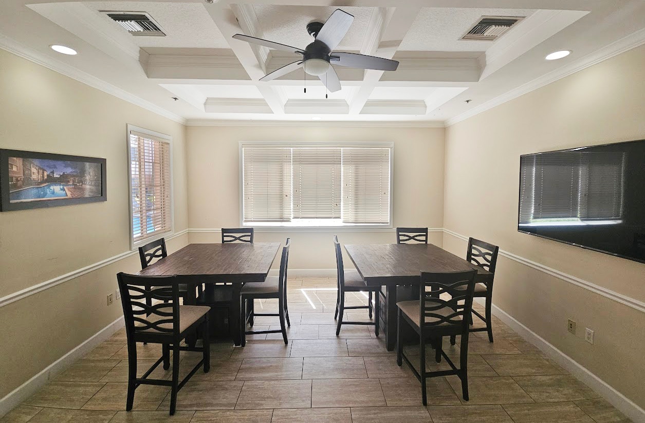 Conferance room - 2033 SE 10th Ave