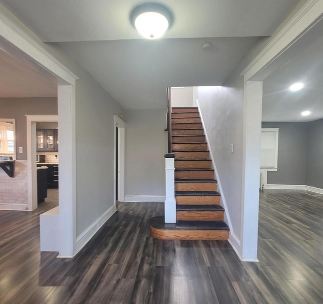 Building Photo - 1005 Drexel Ave