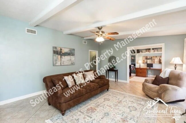 Building Photo - 6030 Zenith St