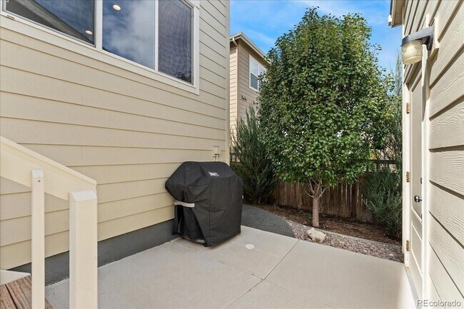 Building Photo - 4827 Mt Shavano St