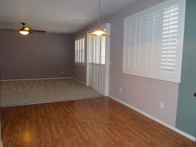 Building Photo - Spacious 3-Bedroom Cul-de-Sac Home in Prime Location