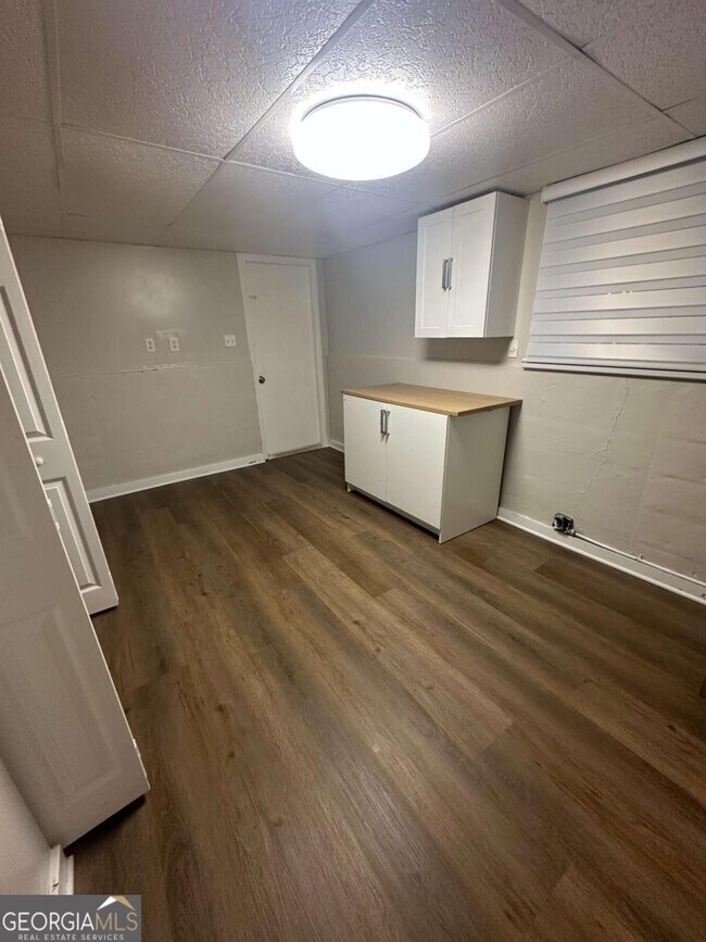 Building Photo - 2205 Mill Wood Ct NW
