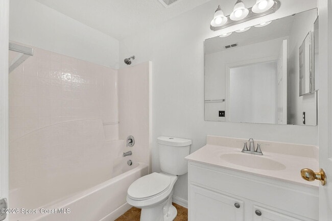 Building Photo - 4426 Four Lakes Dr