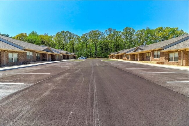 Building Photo - 2/2 Apartment - Killen, AL