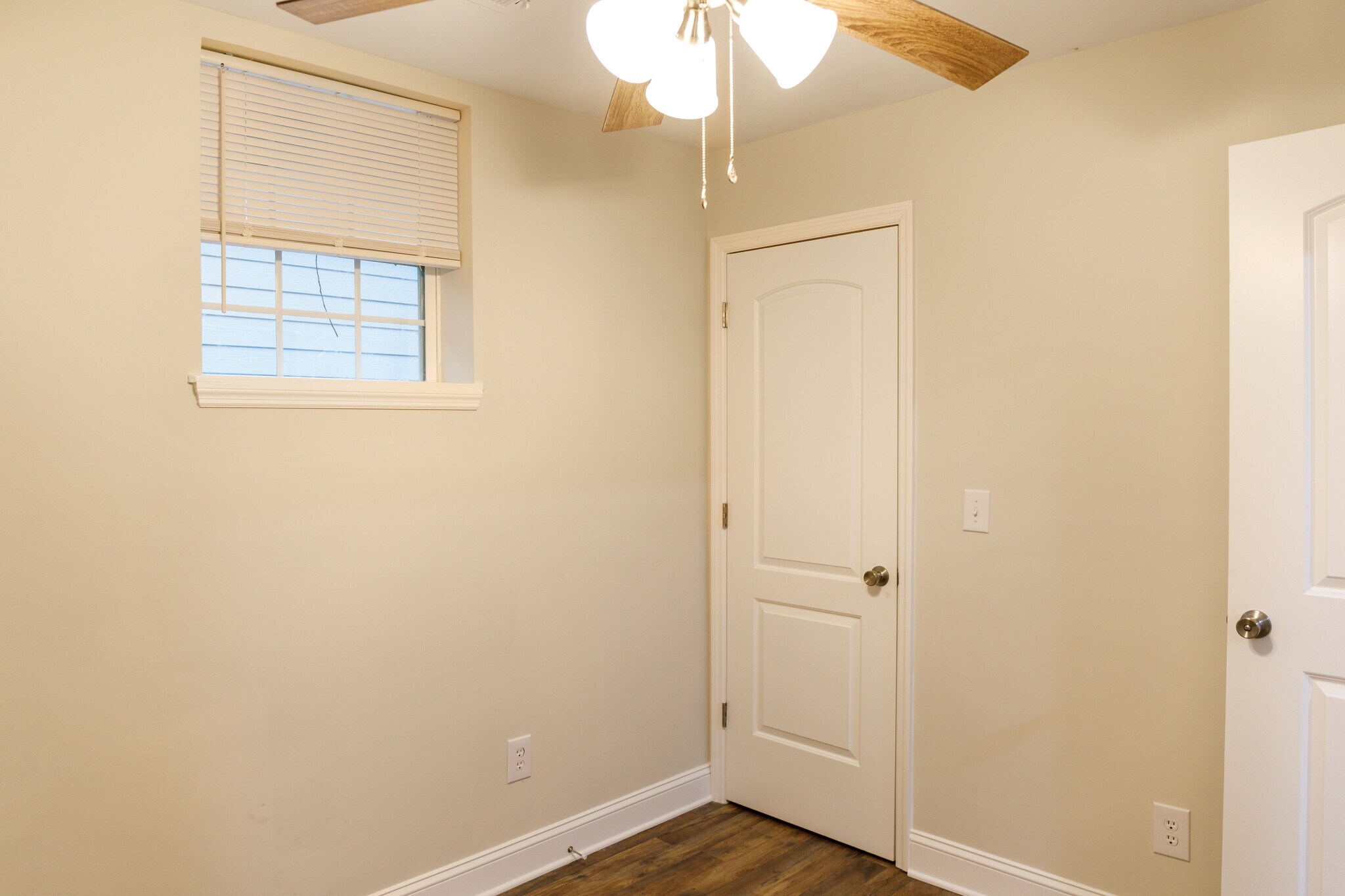 Building Photo - 1916 2nd Dr