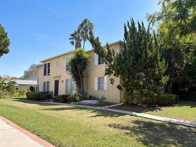 Building Photo - 4446 Linden Ave