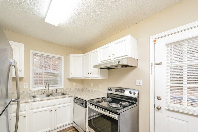 Building Photo - 172 Elisha Creek Dr