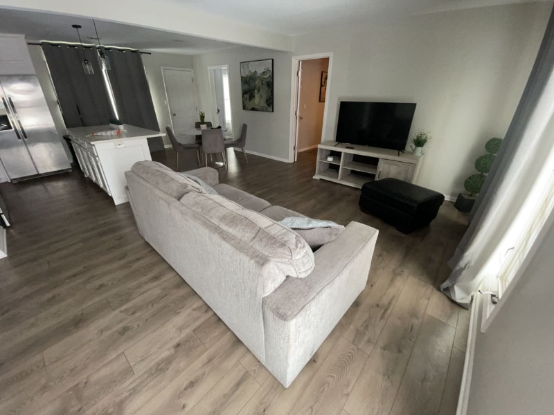 Building Photo - 622 Murphy Dr