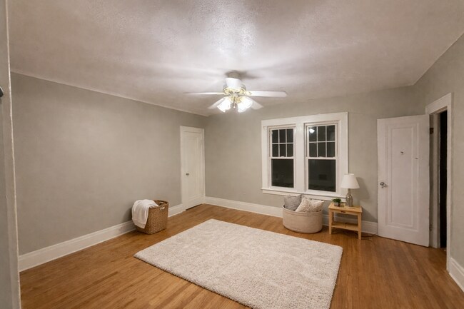 Building Photo - 721 Salt Springs Rd