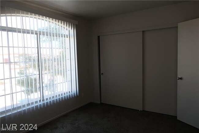 Building Photo - 6665 Golden Pond Cir