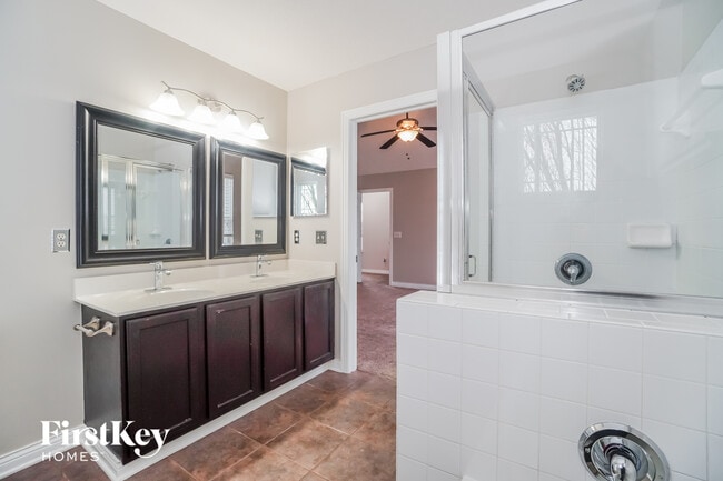 Building Photo - 1936 Seaside Cir