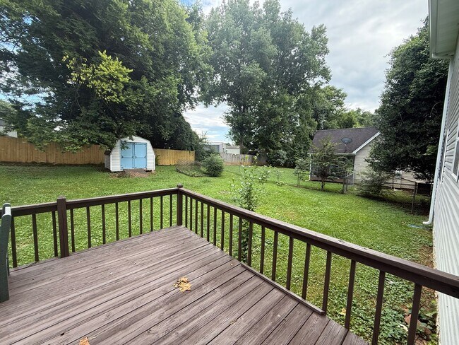 Building Photo - 5500 Misty Valley Dr