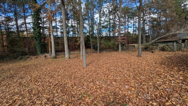 Building Photo - 1462 Shenta Oak Dr