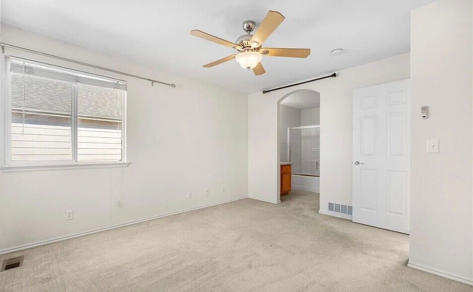 Building Photo - 18897 E Linvale Pl