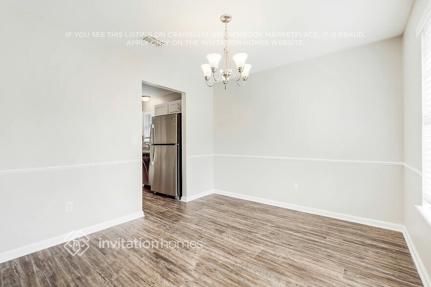 Building Photo - 7800 MacDougall Dr