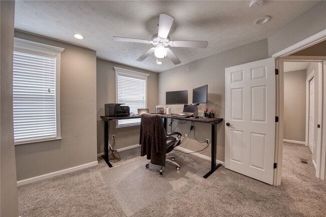 Building Photo - 109 Shaley Dr