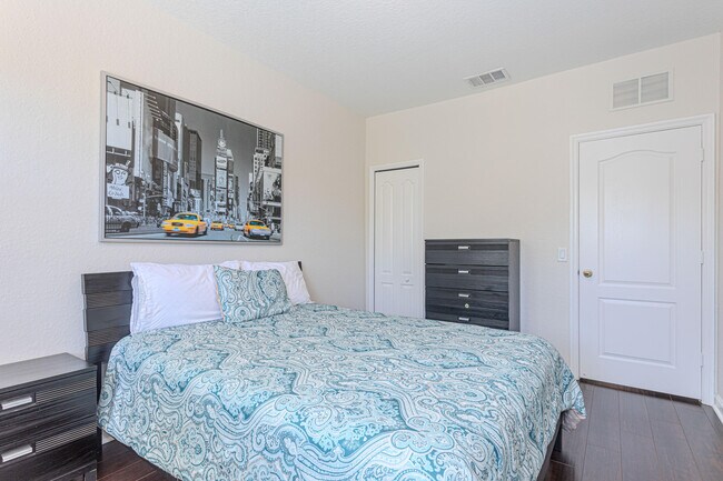 Building Photo - 2320 Shoma Ln