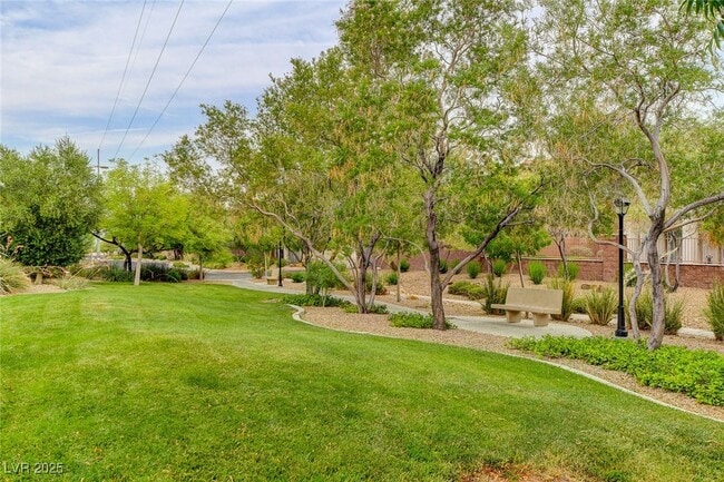 Building Photo - 9768 Plane Tree Ct