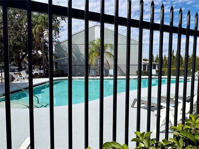 Building Photo - 6512 Osprey Lake Cir