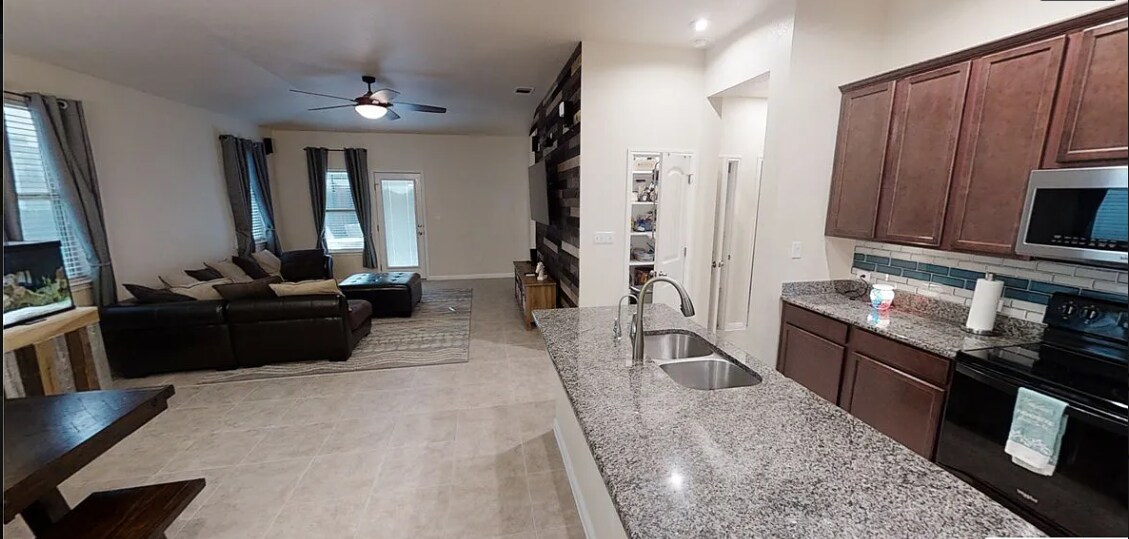 Building Photo - 19212 Scoria Dr