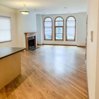Building Photo - 2737 N Wayne Ave
