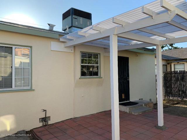 Building Photo - 10526 Langmuir Ave