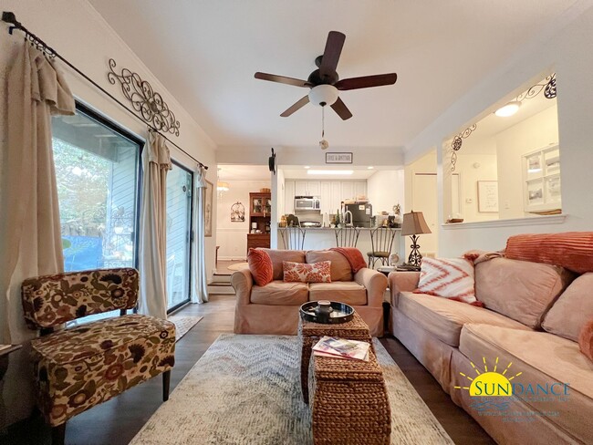 Building Photo - Fully Furnished Beautiful Ground floor Con...