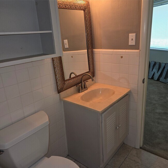 Building Photo - 275 Sam Houston Loop
