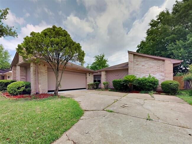 Building Photo - 2218 Barrington Pl Dr