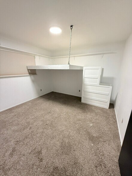 Building Photo - 5525 Vida Ave