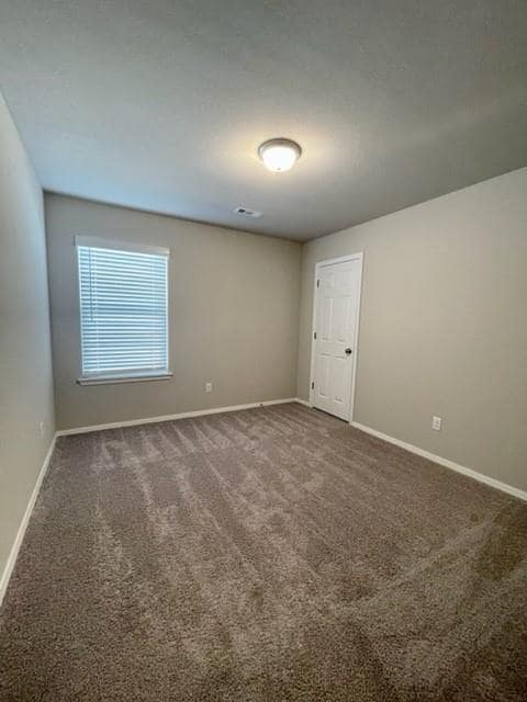 Building Photo - 505 Ashwood St