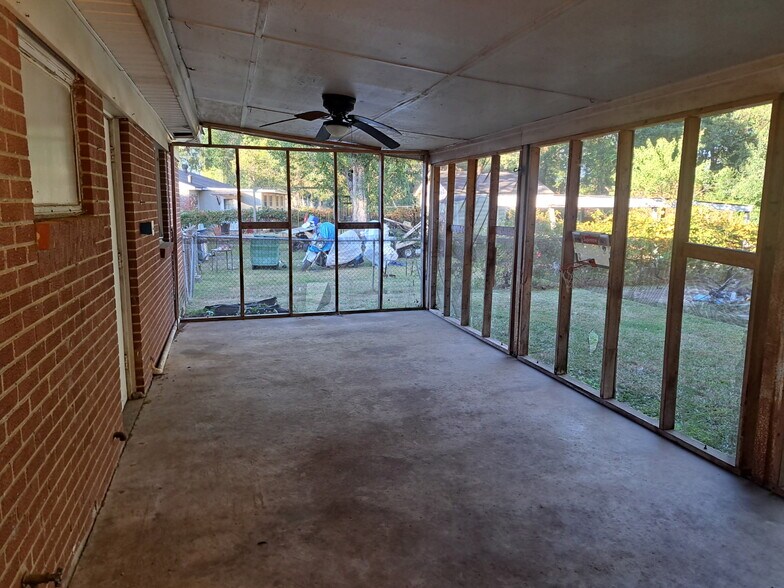 Building Photo - 4046 Keating Dr