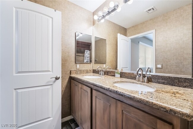 Building Photo - 10953 Toscano Gardens St