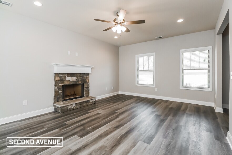 Building Photo - 295 Bramble Bush Trail