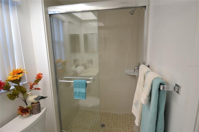 Building Photo - 2357 White Oak Cir