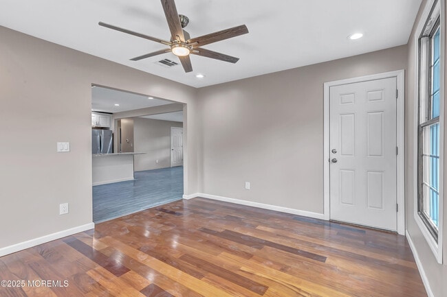 Building Photo - 44 Chancellor Ct