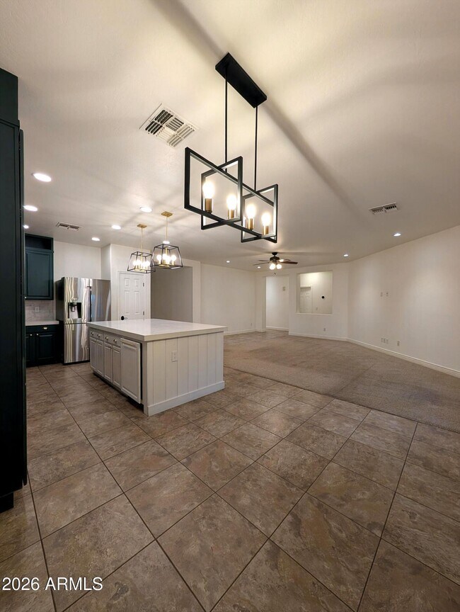 Building Photo - 1184 S Jesse Pl