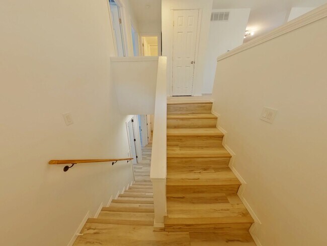 Building Photo - Remodeled 5BR Wichita Home for Rent - Pet Friendly!