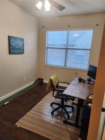 Building Photo - 5328 Locust Dr