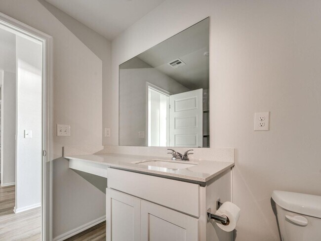 Building Photo - 10044 SW 40th St