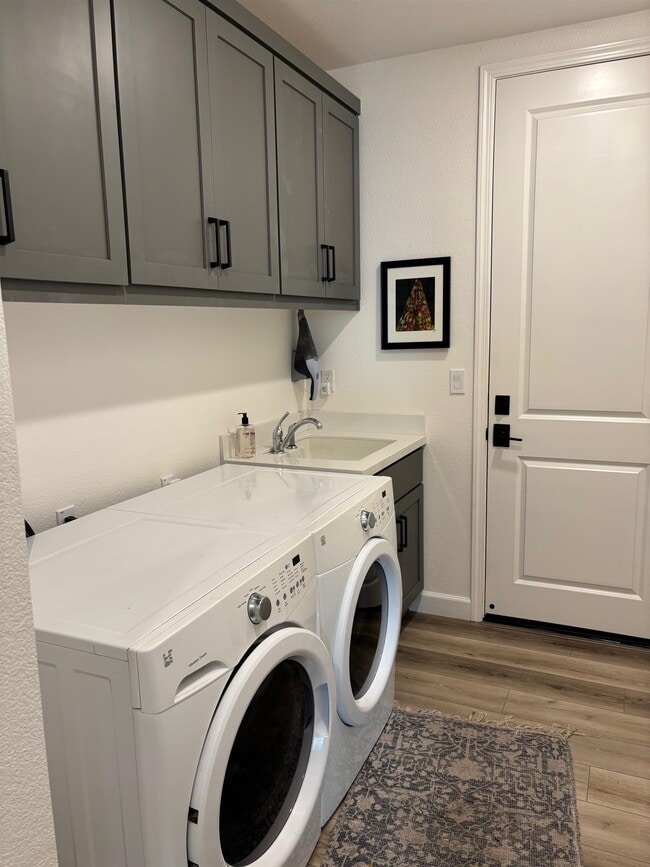 Building Photo - 2282 Solace Vis