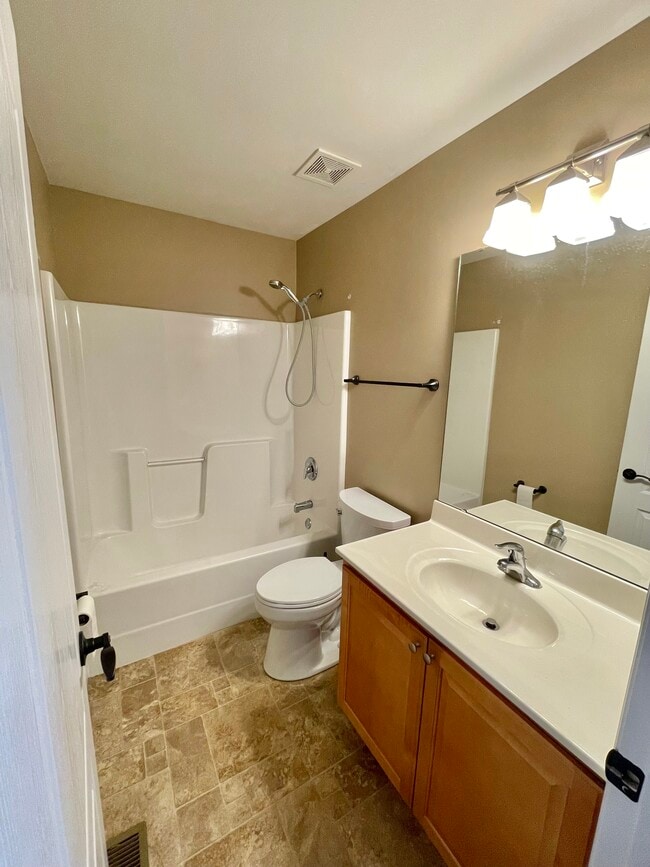 Building Photo - 405 Summer Fair Ct