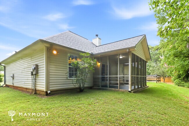 Building Photo - Inviting 3-Bedroom Douglasville Home